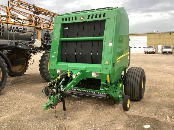 Image of John Deere 560R equipment image 1