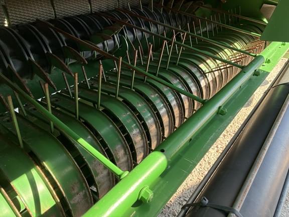 Image of John Deere 560R equipment image 2