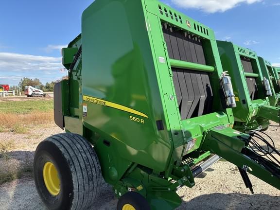 Image of John Deere 560R equipment image 1