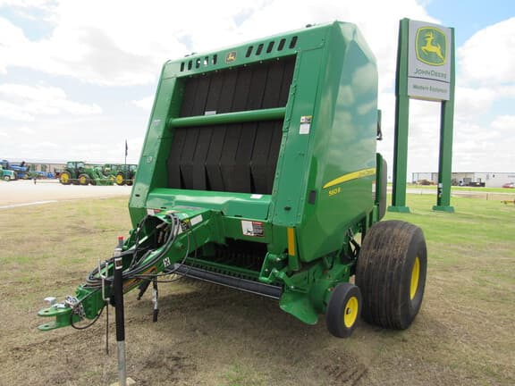 Image of John Deere 560R Primary image