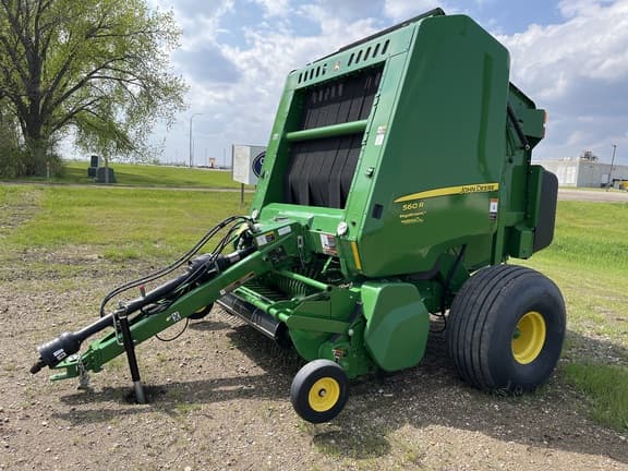 Image of John Deere 560R Image 1