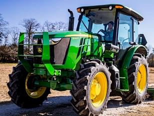 Main image John Deere 5090E 11