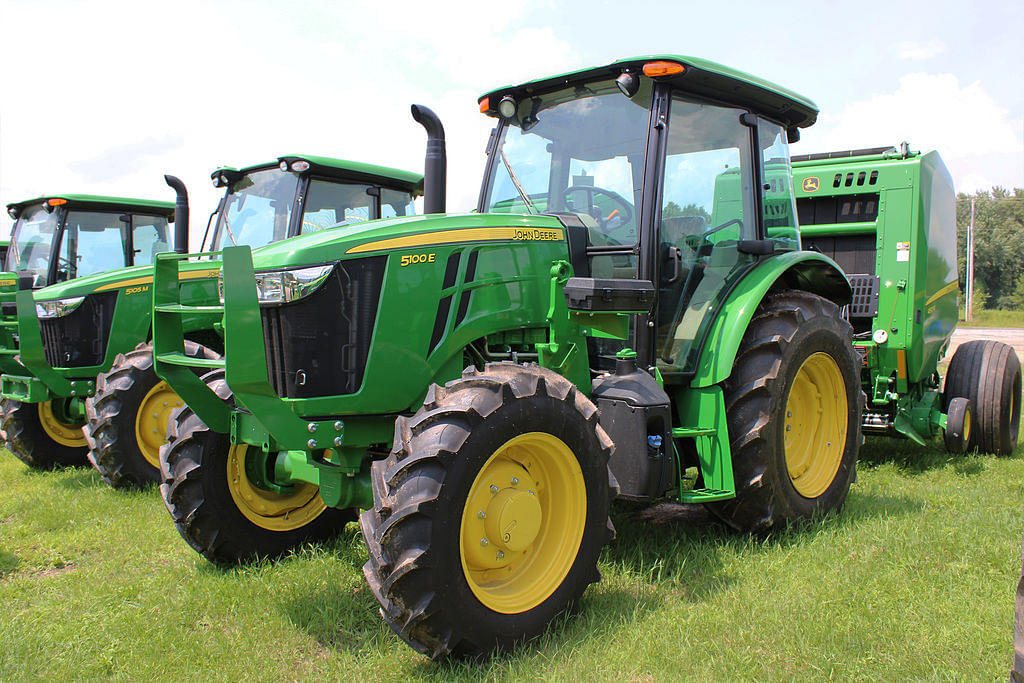 Image of John Deere 5100E Primary image