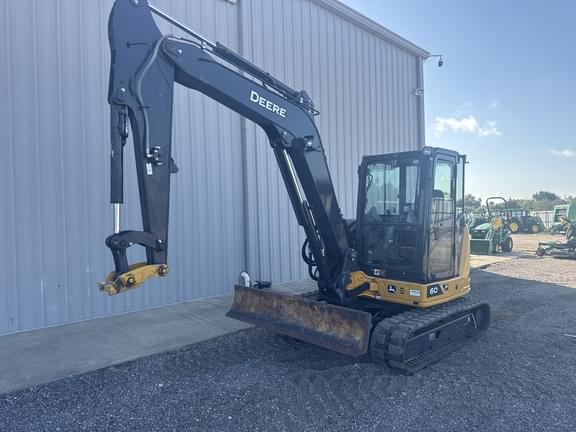 Image of John Deere 60P equipment image 2