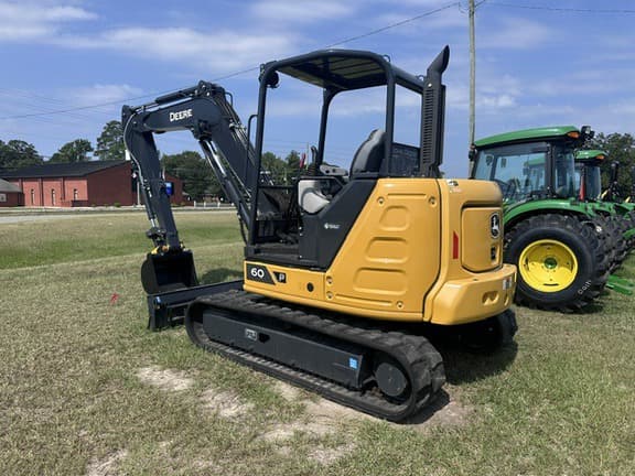 Image of John Deere 60P equipment image 1