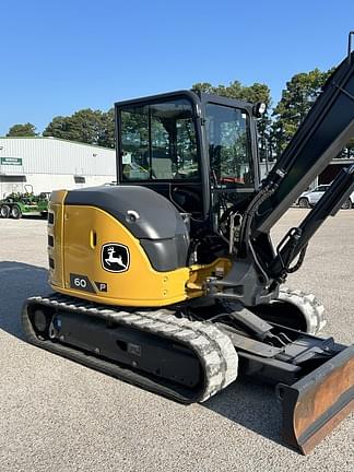 Image of John Deere 60P equipment image 4