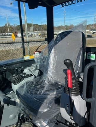 Image of John Deere 60P equipment image 1