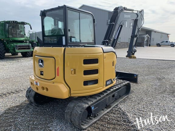 Image of John Deere 60P equipment image 2