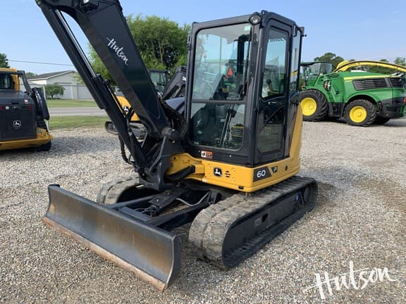 Image of John Deere 60P equipment image 1