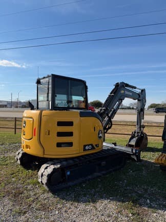 Image of John Deere 60P equipment image 4