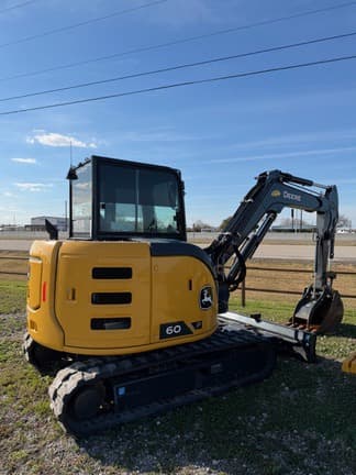 Image of John Deere 60P equipment image 3