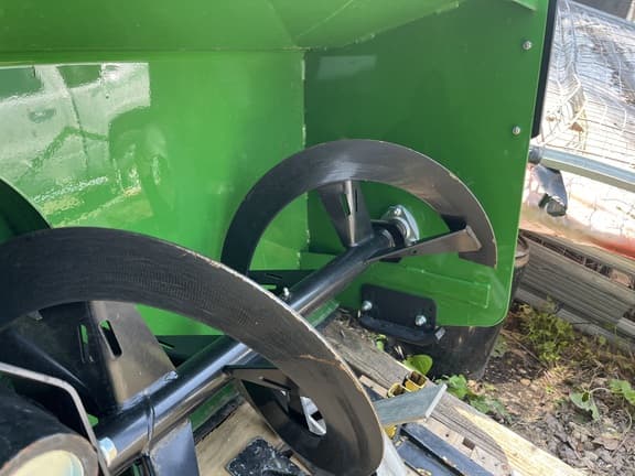 Image of John Deere 60" Snow Blower equipment image 1