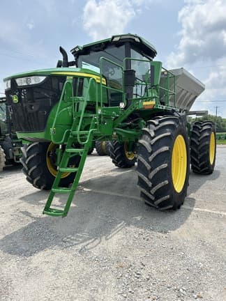 Main image John Deere 600R