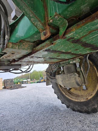 Image of John Deere 600R equipment image 3