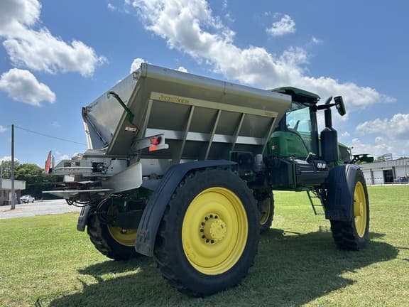 Image of John Deere 600R equipment image 2