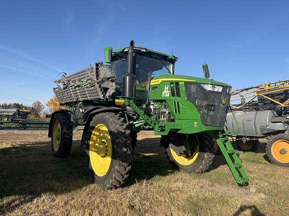 Image of John Deere 600R equipment image 1