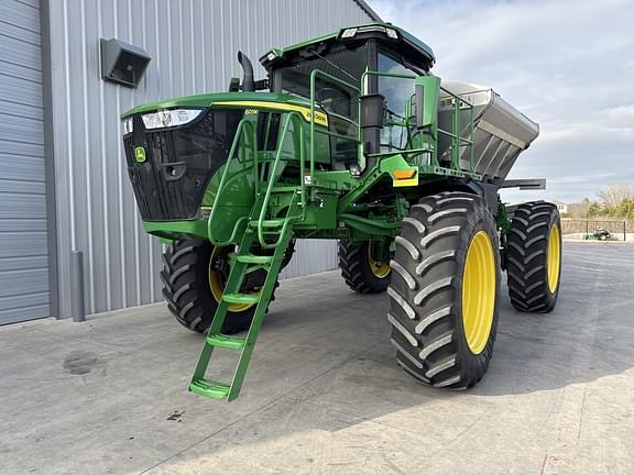 Image of John Deere 600R equipment image 3