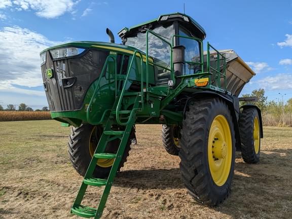 Image of John Deere 600R equipment image 4