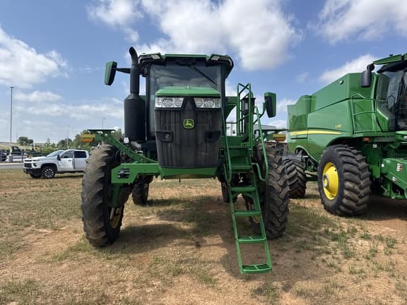Image of John Deere 600R equipment image 2