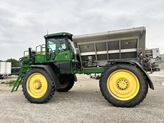 Image of John Deere 600R equipment image 2
