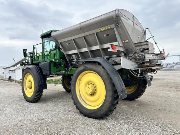 Image of John Deere 600R equipment image 3