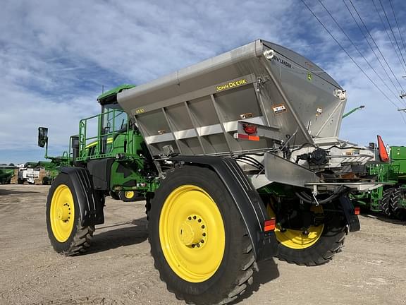 Image of John Deere 600R equipment image 3