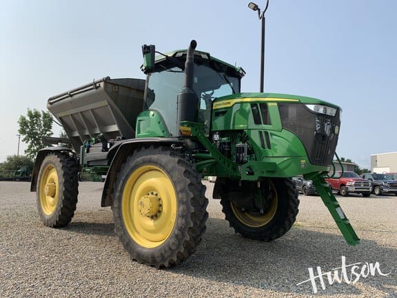 2023 John Deere 600R Equipment Image0