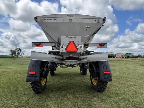 Image of John Deere 600R equipment image 3