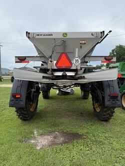 Image of John Deere 600R equipment image 3