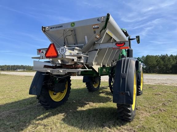 Image of John Deere 600R equipment image 3