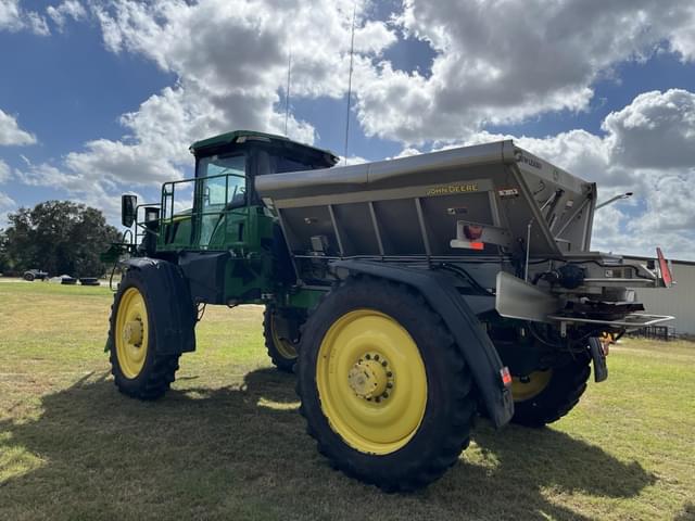 Image of John Deere 600R equipment image 2