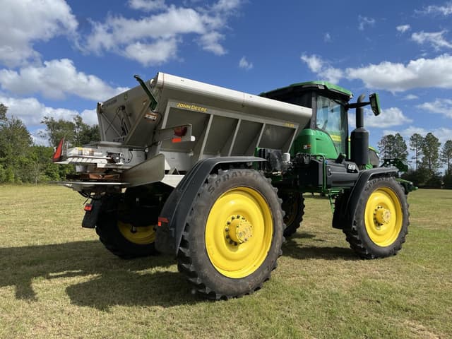 Image of John Deere 600R equipment image 3