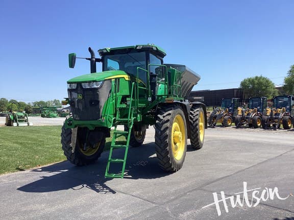 Image of John Deere 600R equipment image 1