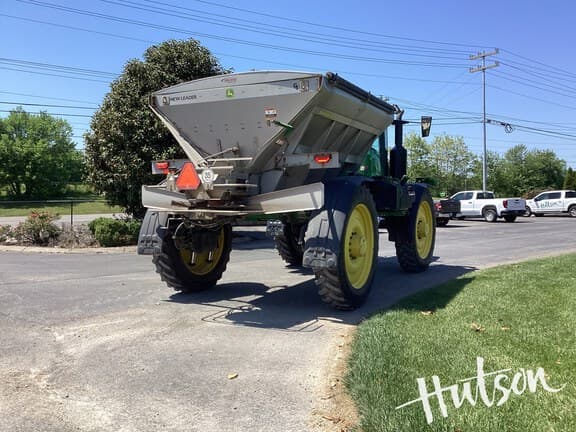 Image of John Deere 600R equipment image 3