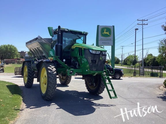 2023 John Deere 600R Equipment Image0