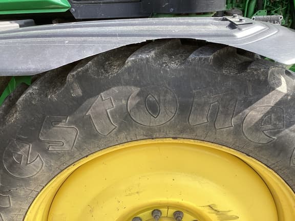 Image of John Deere 600R equipment image 4