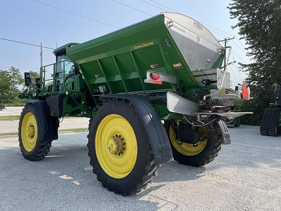 Image of John Deere 600R equipment image 2