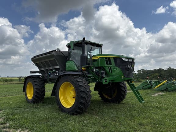 Image of John Deere 600R equipment image 3