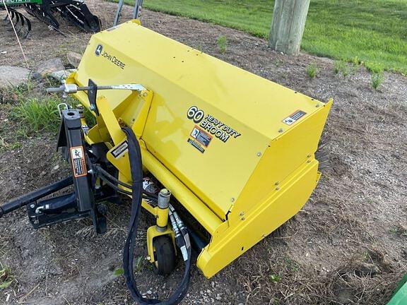 Image of John Deere 60 Heavy Duty Broom equipment image 4