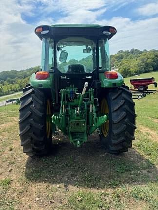 Image of John Deere 6105E equipment image 4