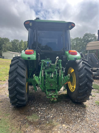 Image of John Deere 6105E equipment image 4