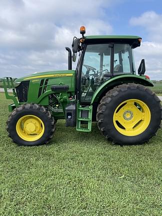 Image of John Deere 6105E equipment image 1