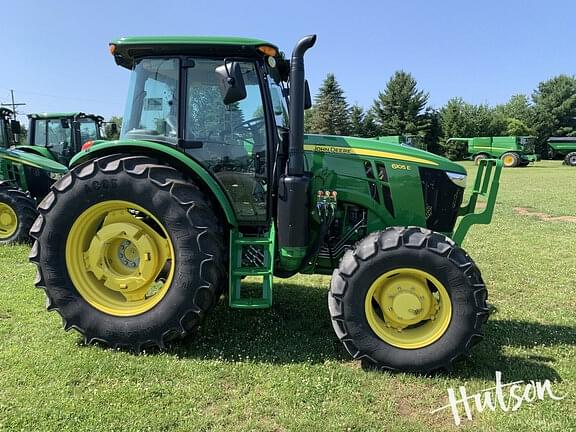 Image of John Deere 6105E equipment image 1