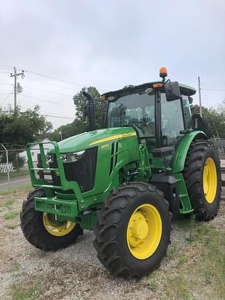 Image of John Deere 6105E equipment image 1