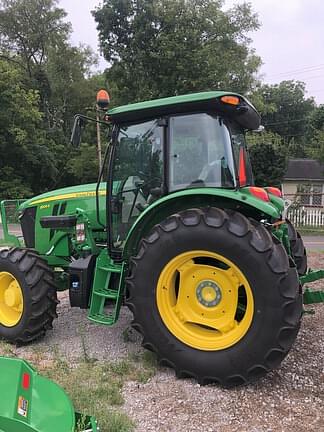 Image of John Deere 6105E equipment image 4