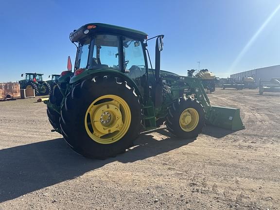 Image of John Deere 6105E equipment image 4