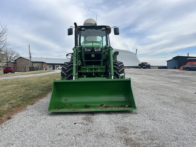 Image of John Deere 6105E equipment image 3