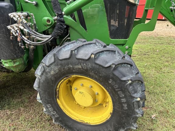 Image of John Deere 6105E equipment image 1