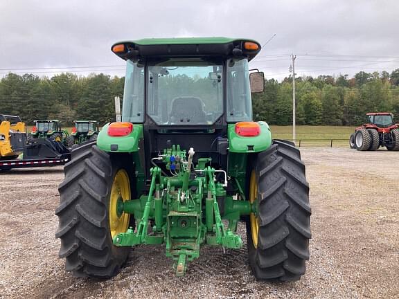 Image of John Deere 6105E equipment image 4