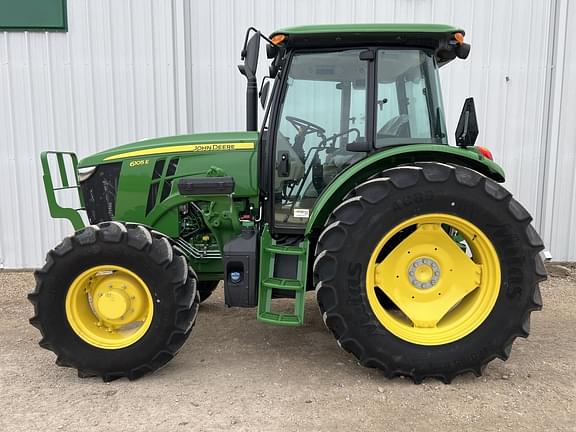 Image of John Deere 6105E Primary image